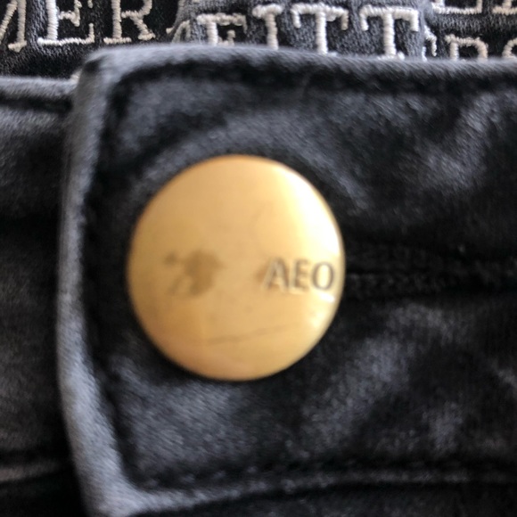 American Eagle Outfitters - Jean Shorts Size 0 - Picture 5 of 5